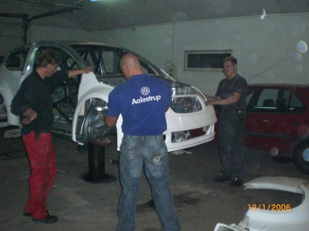 Opbygningen af C2’eren. Januar 2009
(Foto: Rolighed Motorsport.dk)